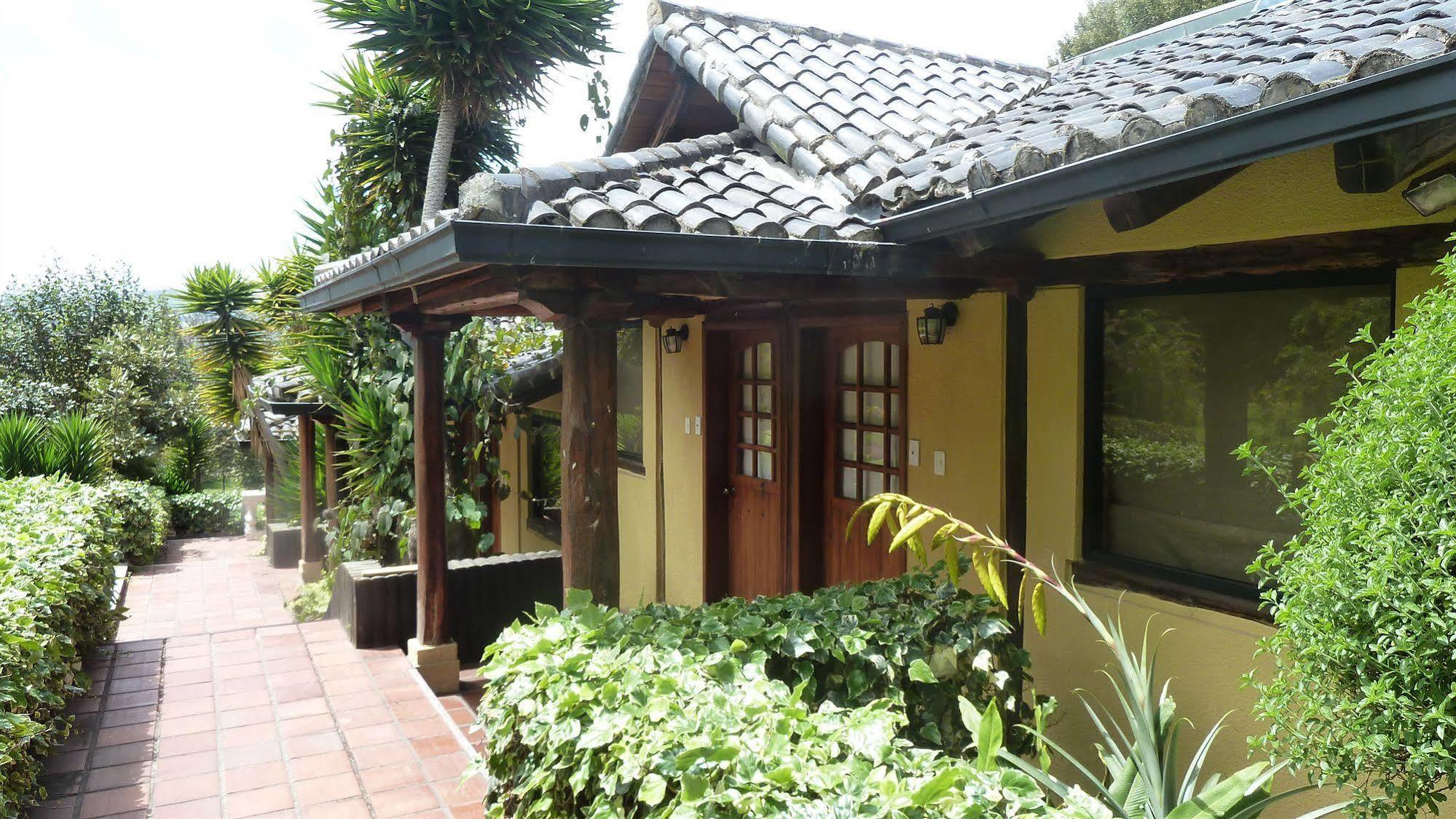 Hacienda Hosteria San Luis 카얌베 외부 사진