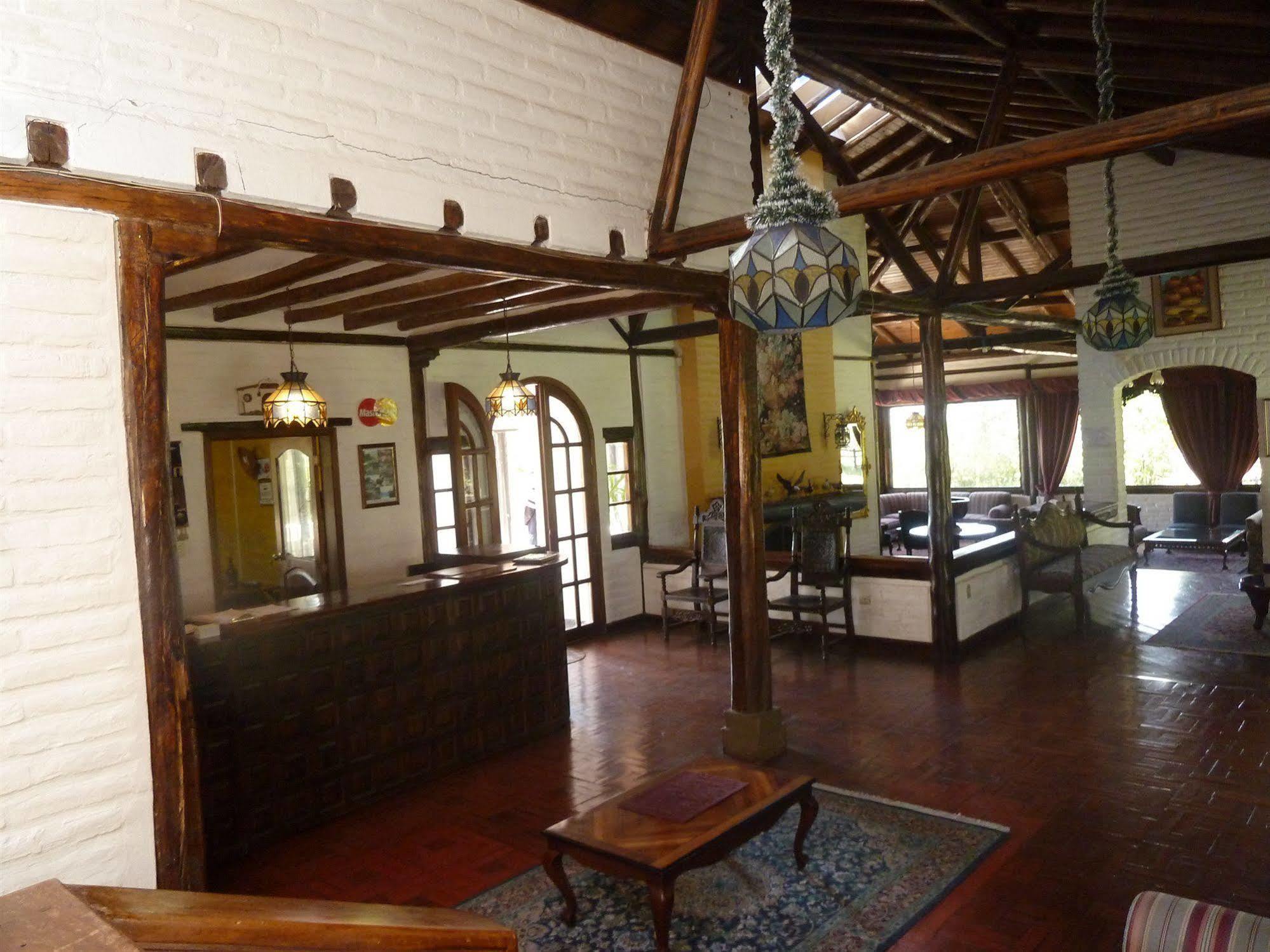 Hacienda Hosteria San Luis 카얌베 외부 사진