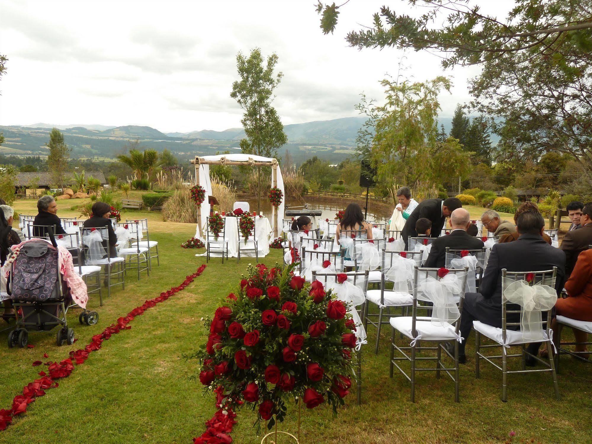 Hacienda Hosteria San Luis 카얌베 외부 사진