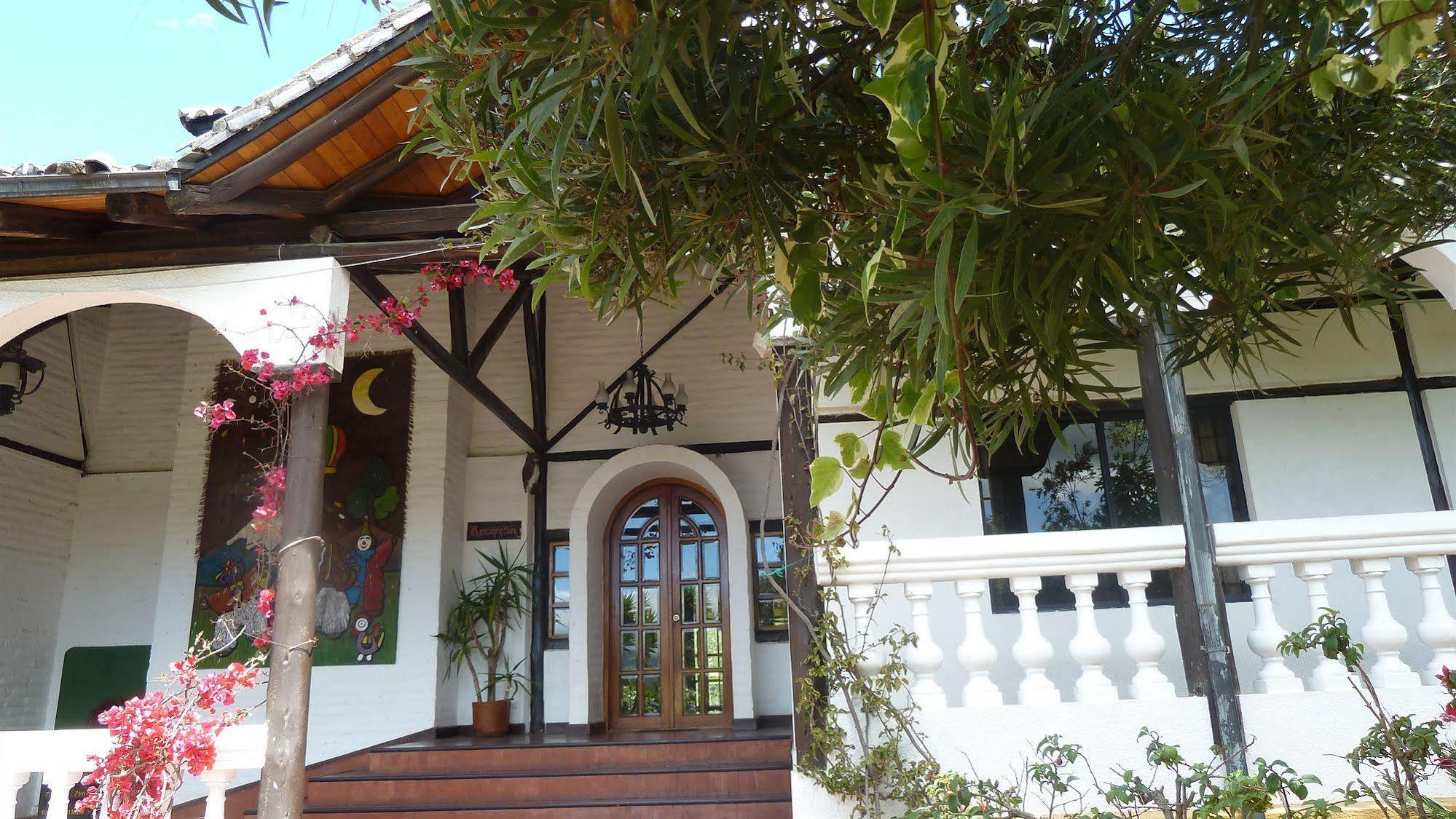 Hacienda Hosteria San Luis 카얌베 외부 사진