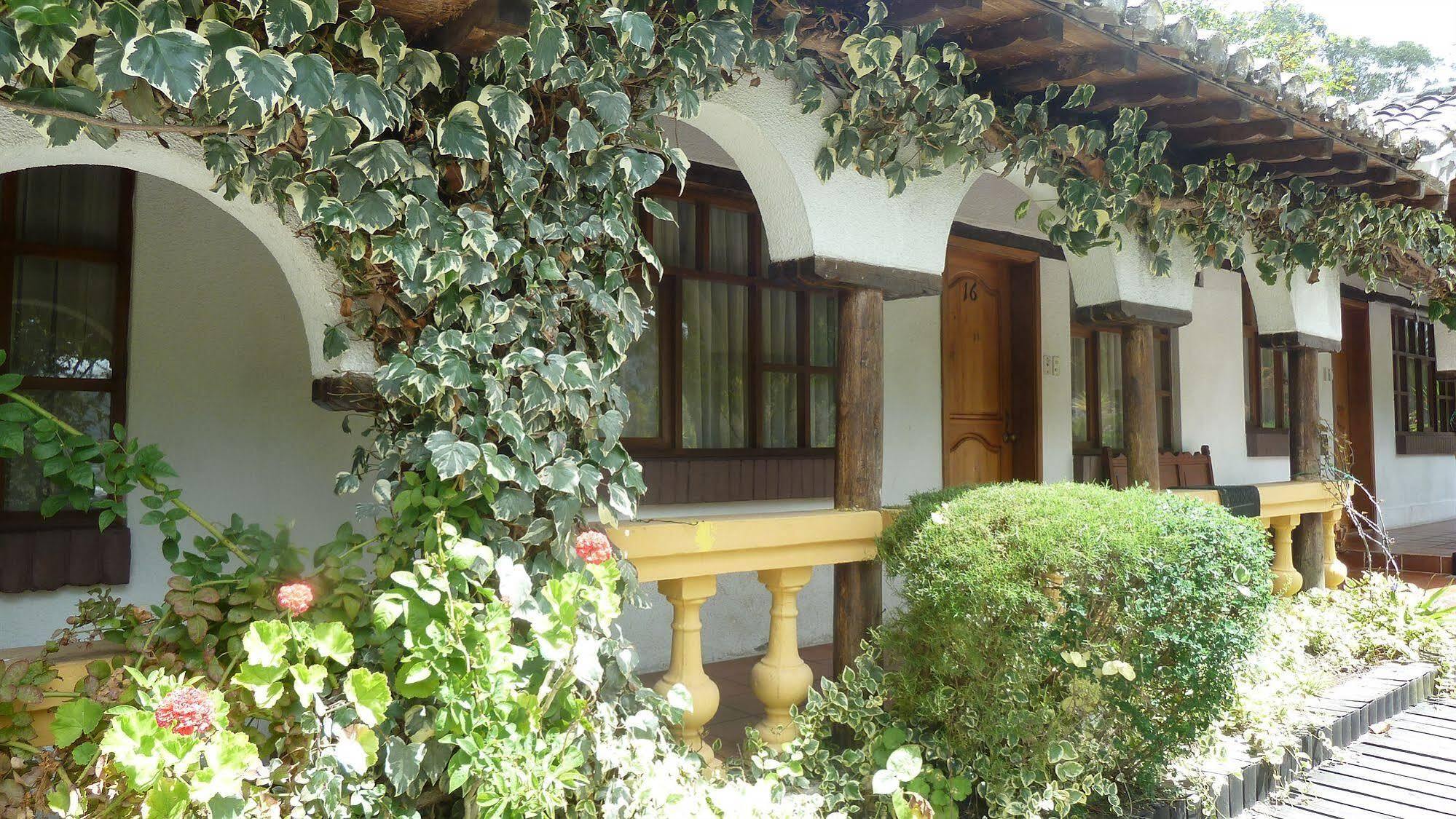 Hacienda Hosteria San Luis 카얌베 외부 사진